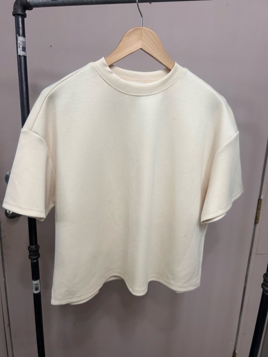 PRIV The Brand Tops - Priv - Cream Luxeflow Tee NWT Small